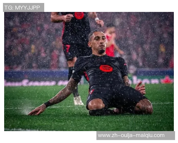 每体：拉菲尼亚没有经纪人也无意脱离巴萨，他决计实行完合同